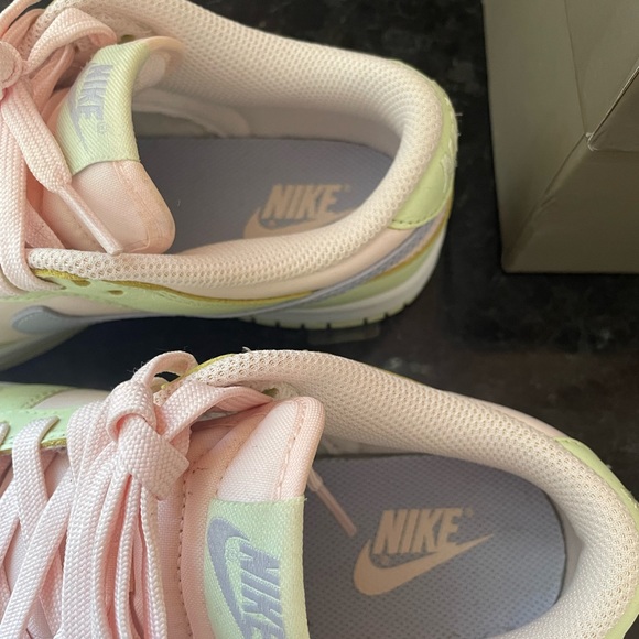 Nike dunks “Lime Ice” - Picture 4 of 4